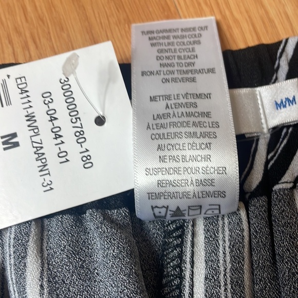 SOLD! Women’s Summer Pants, Rickies, Size: M, Color: black & white Stripes - Picture 5 of 15